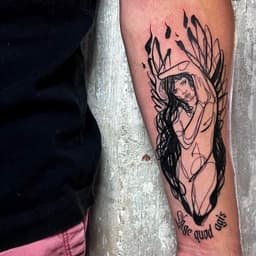 Cherry Tattoo & Piercing image 2